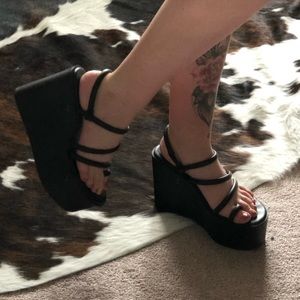 90’s Platform Heels
